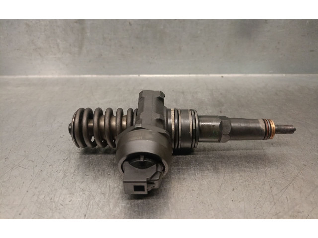 Vstřikovač 038130073AJ, 0414720037BOSCH   Seat Ibiza III (6L)    ATD 