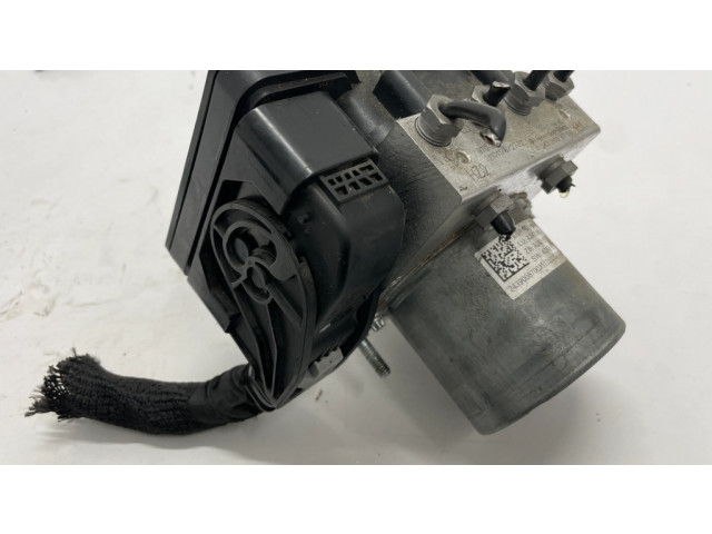 Jednotka ABS 2439008700, A2439013600   Mercedes-Benz A W177 2021