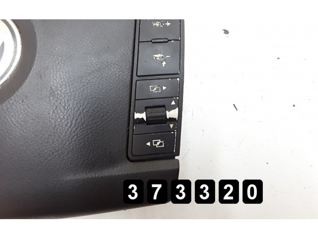 Подушка безопасности водителя 7L6880201CP   Volkswagen Touareg I