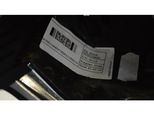 Volant Maserati Ghibli 2015 06700116660  