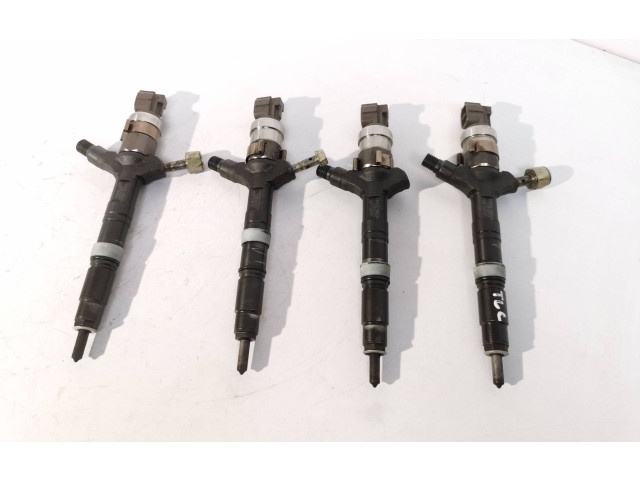 Vstřikovač 2367030020, 06F11018   Toyota Land Cruiser (J120)    1KD 