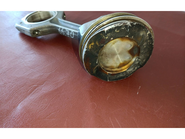 Píst 7624408, 11247624408   BMW M2 F87    000 