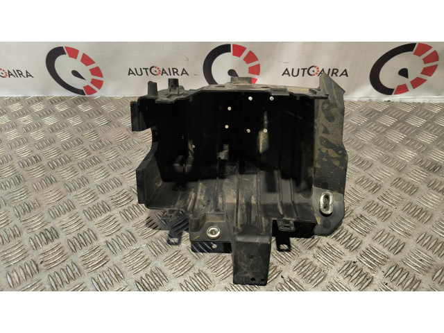 Блок предохранителей  68251775AA   Jeep Grand Cherokee    