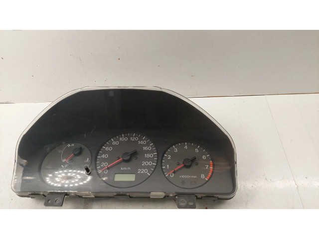 Přístrojová deska  Mazda 323 F 1999 BJ3NB  