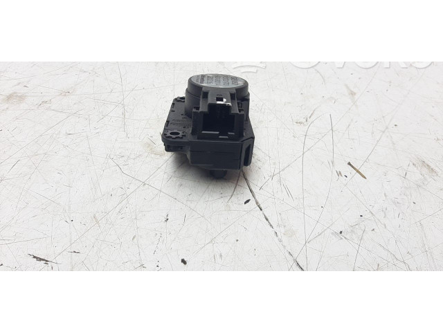 Вентилятор печки    36001A231216   Nissan Micra C+C