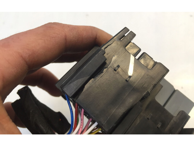   Pojistková skříňka 678835916R   Nissan Juke II F16 2021