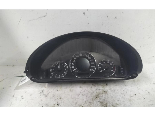 Přístrojová deska  Mercedes-Benz CLK A209 C209 2002 A2095400111, 0090059  