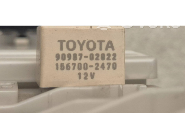   Pojistková skříňka 8198050030, 9098702022   Toyota Land Cruiser (J120) 2003