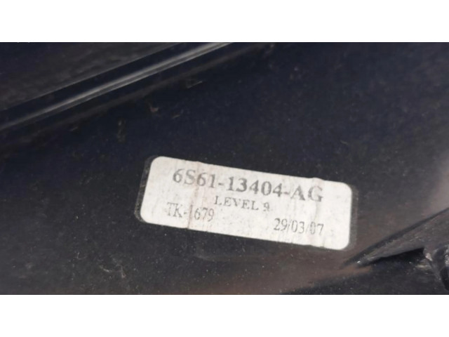 Задний фонарь  6S6113404AG    Ford Fiesta   2006-2008 года