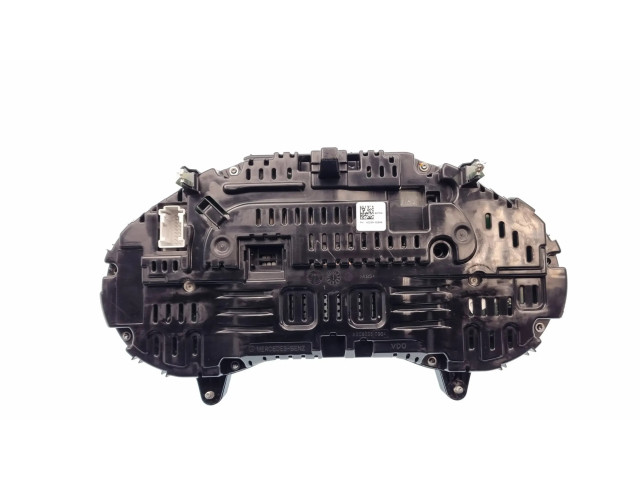 Přístrojová deska  Mercedes-Benz C W205 2016 A2059001718, A2059019308  