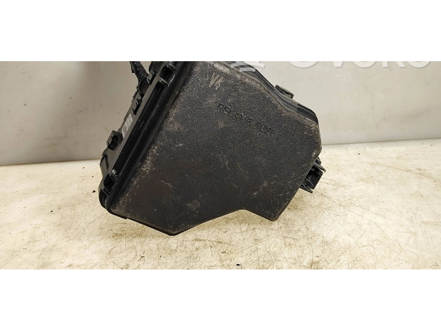   Pojistková skříňka 8264152020, 821150UK90G   Toyota Yaris 2017