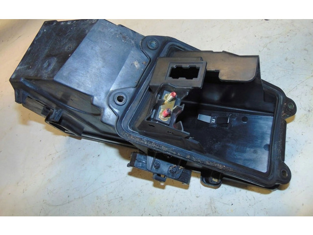   Pojistková skříňka 1245400182   Mercedes-Benz E W124 1991