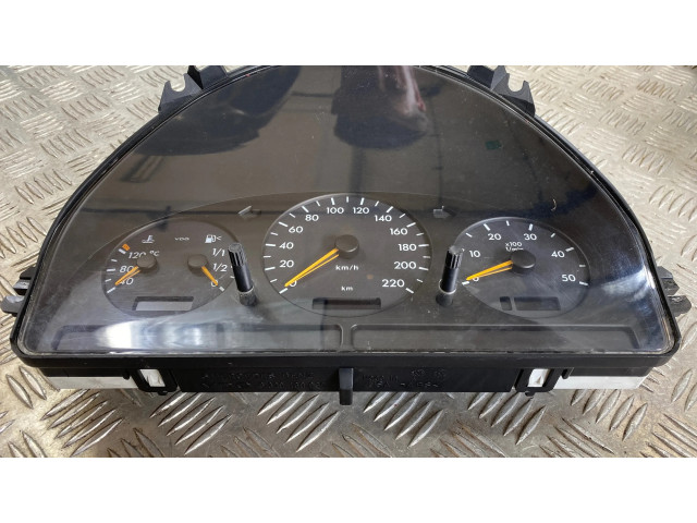 Přístrojová deska  Mercedes-Benz ML W163 2003 A1635403011, 15380379  