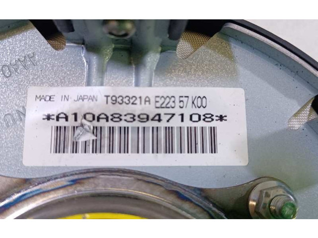 Подушка безопасности водителя E22357K00A, T93321A   Mazda CX-7