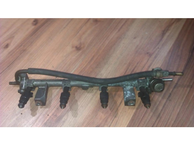 Vstřikovací lišta 98f9h487ga, 98f-9h487-ga   Ford Mondeo MK II  pro benzínový motor 1.8  