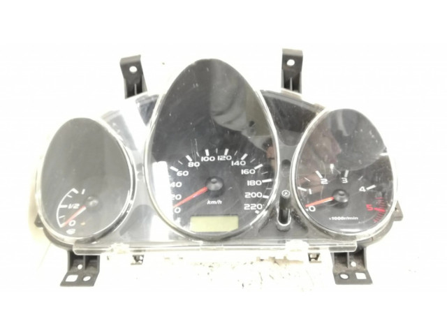 Панель приборов MN1488900, MM0038009   Mitsubishi Colt       