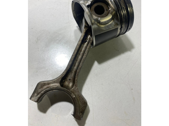 Píst 142   Honda Civic     