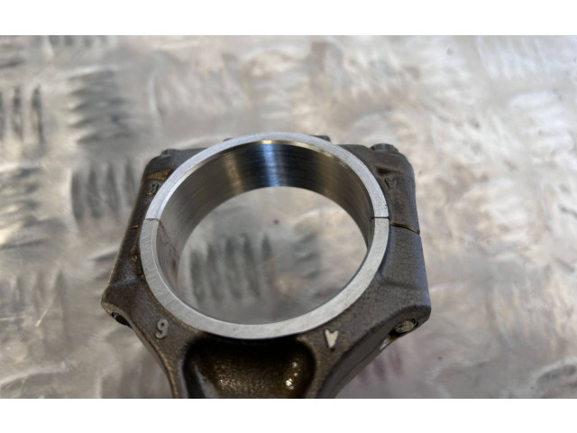  Поршень  326368  Maserati Levante  