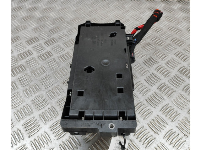 Блок предохранителей  A1675454000   Mercedes-Benz EQC    