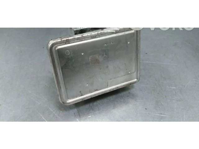 Jednotka ABS A2054313912, A2054310500   Mercedes-Benz C W205 2015