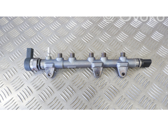 Vstřikovací lišta 8579239, 0445214370   BMW X1 F48 F49  pro naftový motor 2.0  