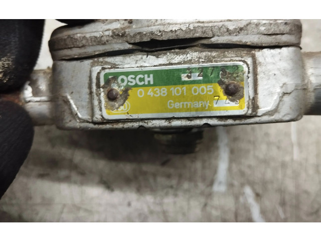Vstřikovací lišta 0438101005   Audi 80 90 B3     