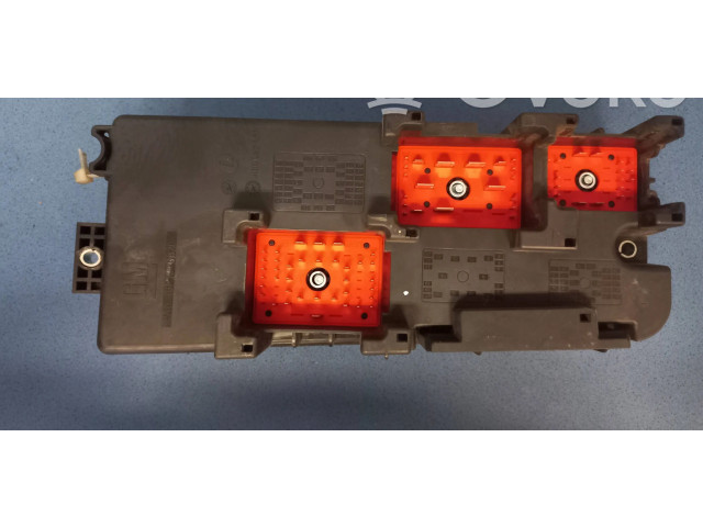 Блок предохранителей  460023260   Volkswagen Sharan    