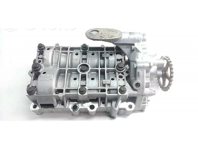 Масляный насос  4HW(DW12TED4) 9636898580  Citroen C8 2.2