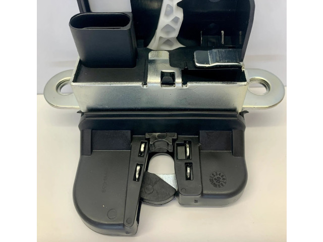 Замок багажника 5M0827505E, 5M0827505B    Volkswagen Tiguan 2007 - 2016 года