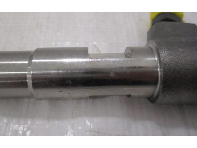 Vstřikovač 8201636333 0445110800   Nissan Almera N17     