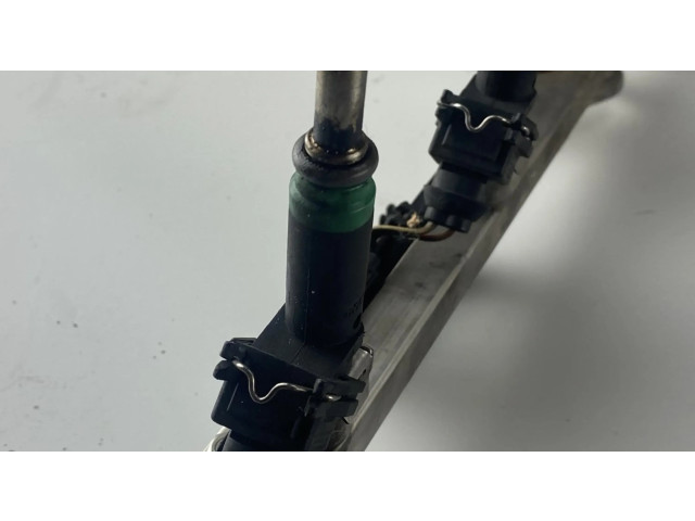 Форсунка 7534743, 7525721    BMW 6 E63 E64 для бензинового двигателя  4.8