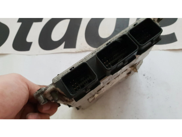Řídící jednotka 9643527380, 0281010593   Peugeot 407 2006