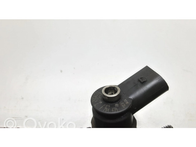 Vstřikovač 0445110209, 7794435   BMW 3 E90 E91  pro naftový motor 2.0  