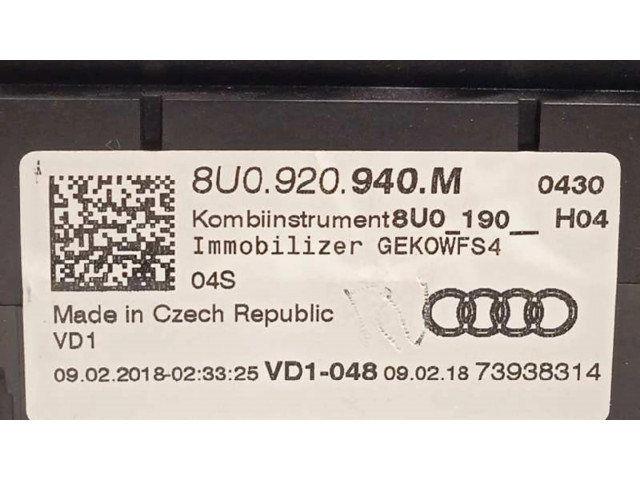 Панель приборов 8U0920940M   Audi Q3 F3       