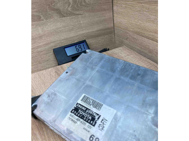 Řídící jednotka 8966105690, MB1758006325   Toyota Avensis T250 2003