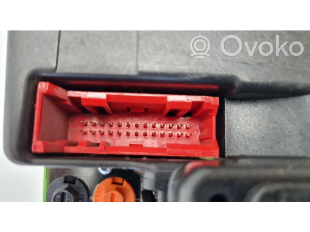 Přístrojová deska  Audi A8 S8 D2 4D 1998 4D0919035G, 110008639  