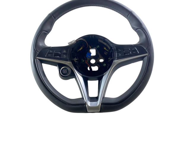 Volant Alfa Romeo Stelvio 2019 01561477660, 1049939  