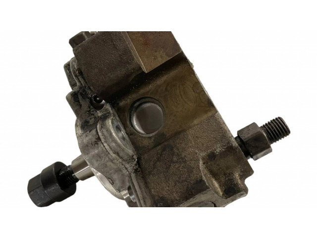 Vstřikovací čerpadlo 7798333, 0445010146   BMW 7 E65 E66  pro naftový motor 4.4  