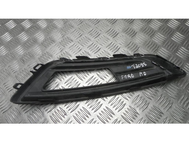 Передняя решётка Ford Focus 2010-2017 года F1EB15A298B, T2095      