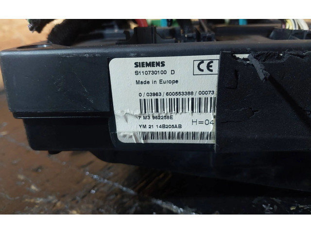 Блок предохранителей 7M3962258E, S110730100D   Ford Galaxy    