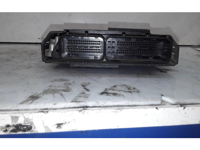 Блок управления двигателем Блок управления 22878965   Opel Zafira C