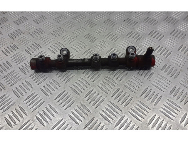 Vstřikovací lišta 23810-33030   Toyota Auris 150     