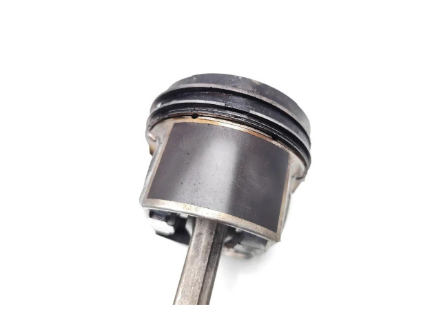Píst EE20Z   Subaru Outback    EE20Z 