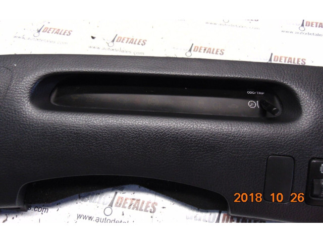Дисплей    8395028112   Toyota Previa (XR30, XR40) II