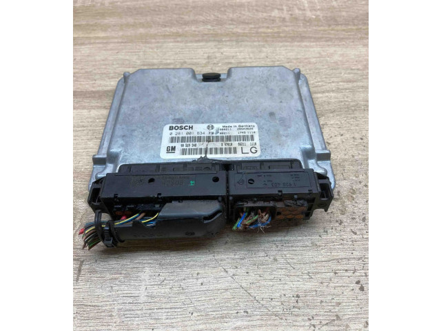 Řídící jednotka 0281001634, 90569348   Opel Vectra B 1996
