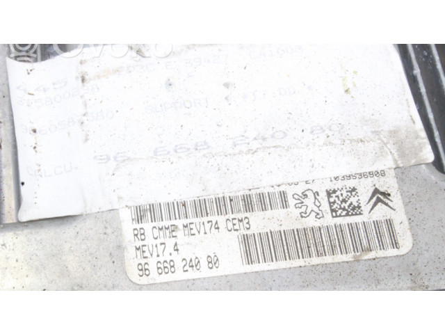 Řídící jednotka 9666824080, 0261S05715   Citroen C4 SpaceTourer 2022