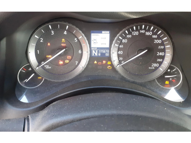 Přístrojová deska  Infiniti M 2010 1101310008  