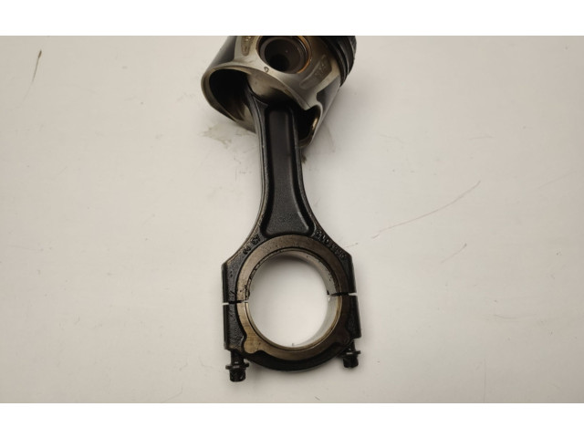 Ojnice  A6510300020, A6510300800    Mercedes-Benz C W205  