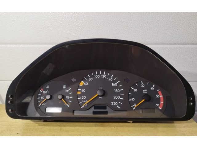 Панель приборов A2024403411, 110080064002   Mercedes-Benz C W202       
