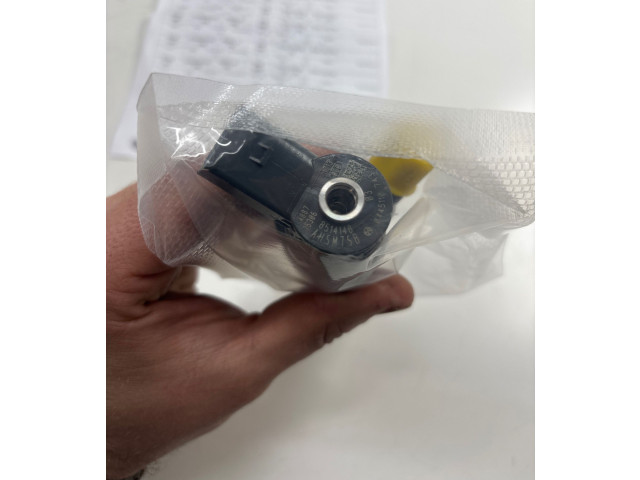 Форсунка 0445110743    BMW 5 G30 G31   